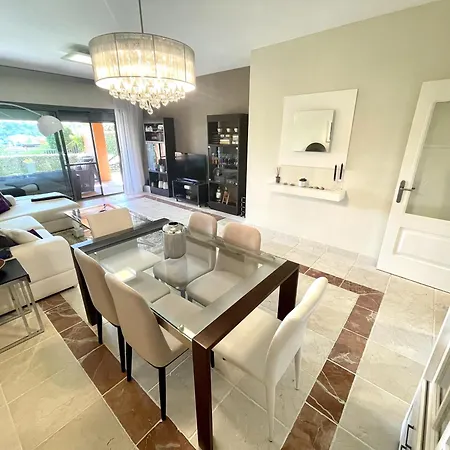 Luxury 2-bed In Benatalaya