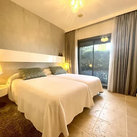 Luxury 2-bed In Benatalaya * Estepona