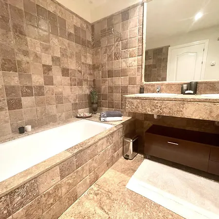 Апартаменты Luxury 2-bed In Benatalaya